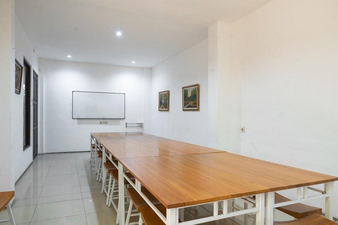 מלון סוראבאיה Oyo Flagship 1575 Urban 18 מראה חיצוני תמונה