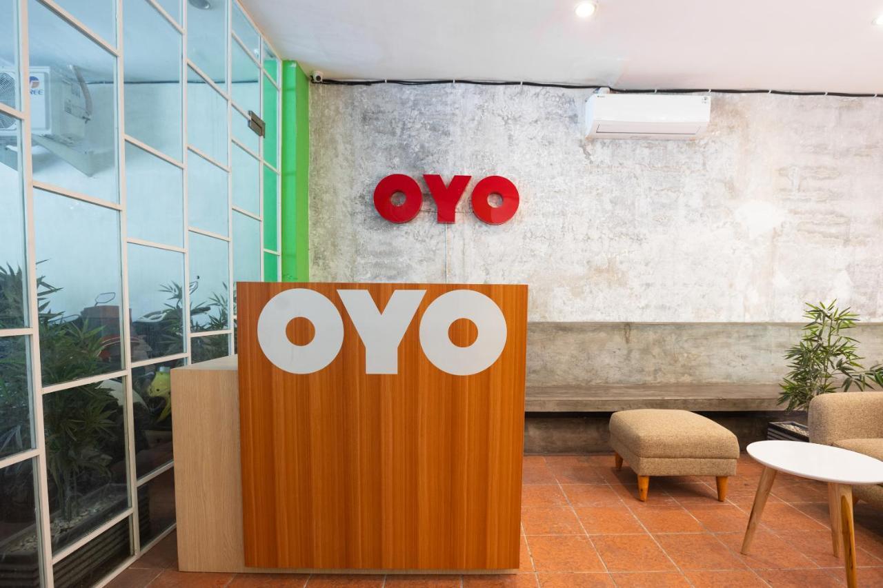 מלון סוראבאיה Oyo Flagship 1575 Urban 18 מראה חיצוני תמונה